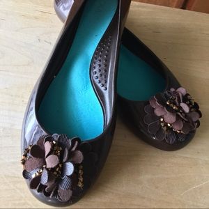 Okal Brown Rubber Jelly Flats